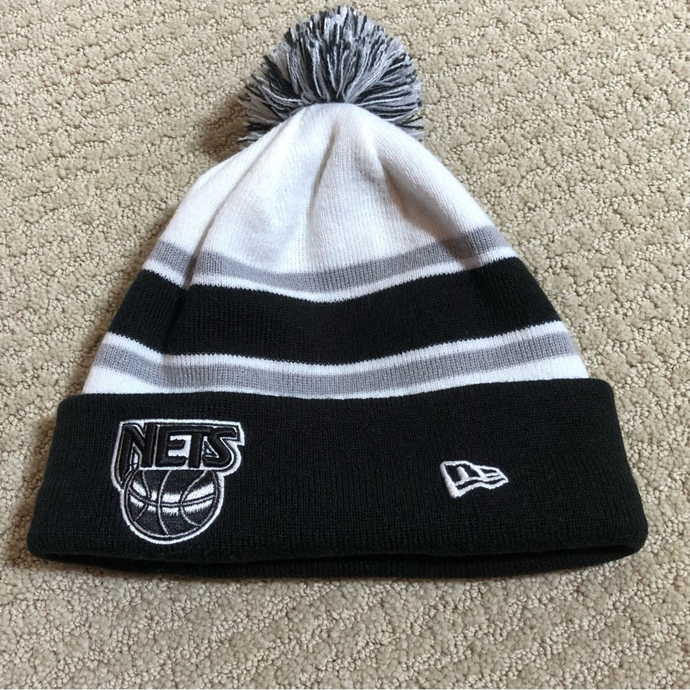 New Era New Jersey Brooklyn Nets Beanie - Picture 3 of 5